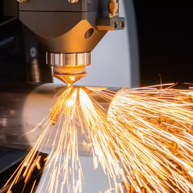 Découpe sur-mesure porte-vélo intérieur